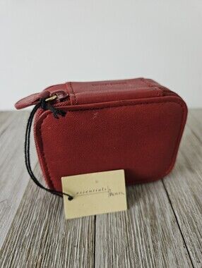 Essentials by Rolfs Red Genuine Leather 3.5" Pocket Pusre Zippered Pill Case wit